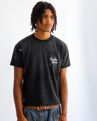SIGNATURE TEE